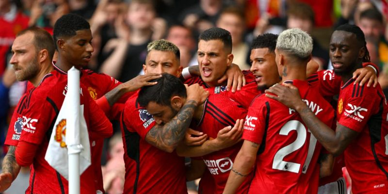 Chiến thuật phân tích theo phong độ và đối đầu gần nhất