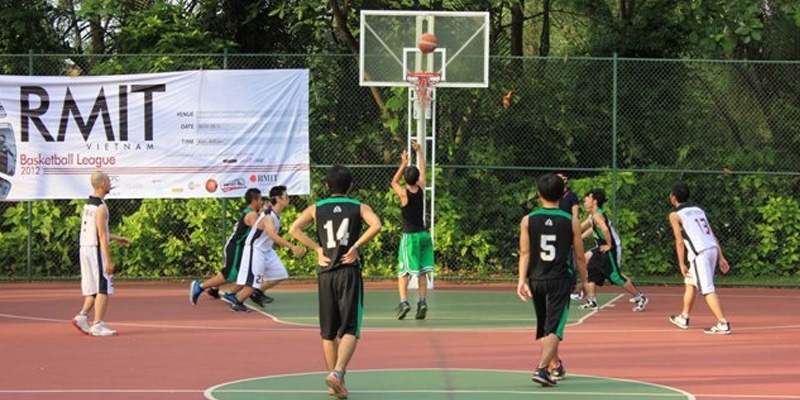 Theo dõi phong độ và cập nhật tin tức đội bóng